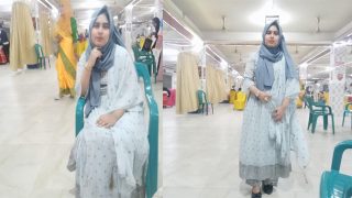 Innocent Looking Hijabi Babe Showing & Masturbating Video