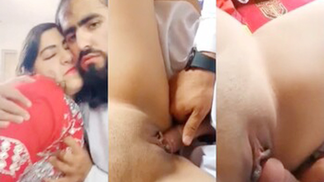 Horny Paki Couple Moaning Riding Fuck MMS