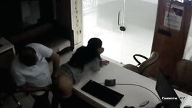 Desi Office Worker Fucked – in Boss Cabin CCTV Cam